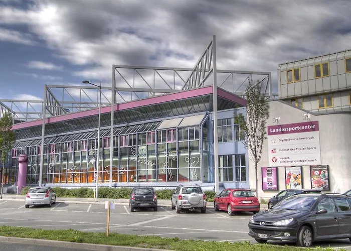 Отель Olympiaworld-Landessportzentrum Инсбрук