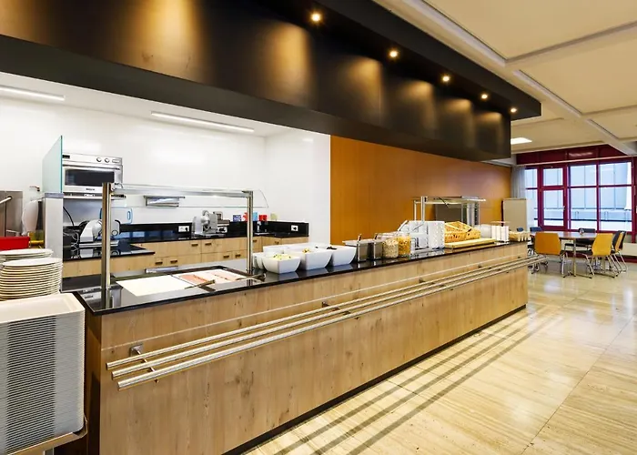 Hotel Olympiaworld-landessportzentrum 2*